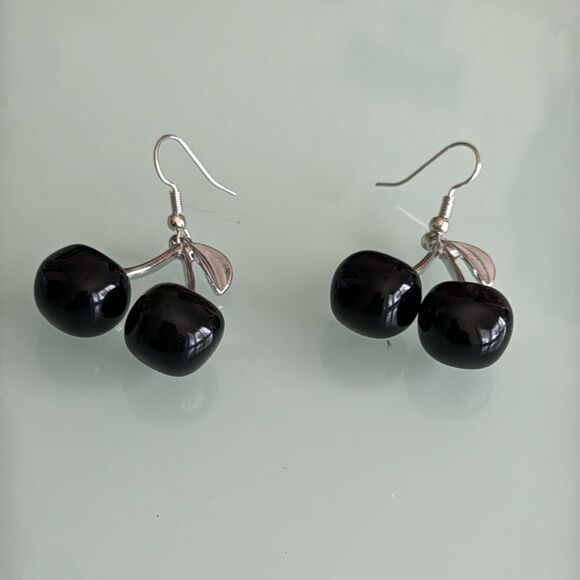 black cherry earrings A1390 - Picture 3 of 3